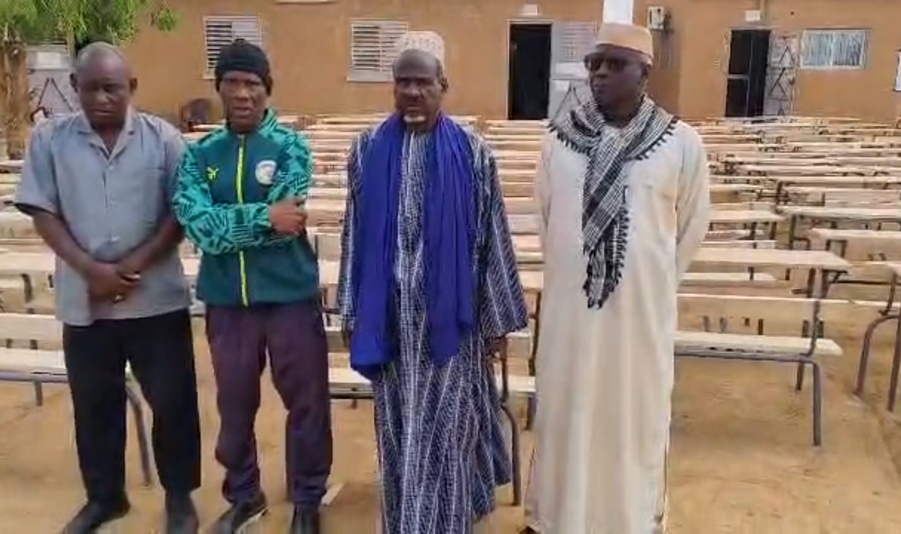 L’ADVN France dote le CEM de Nguidjilone de 100 nouveaux table-bancs